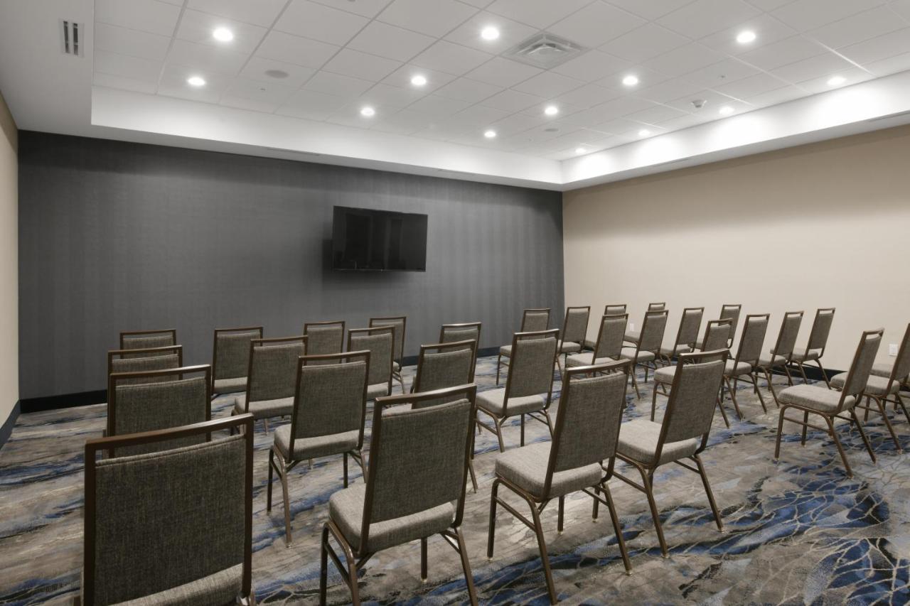 Fairfield By Marriott Inn & Suites Dallas East Exterior photo